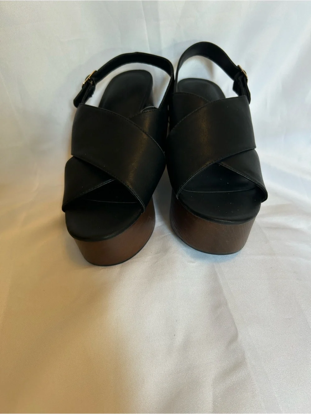 Universal Thread Black Crisscross Wedge Sandals with Brown Platform